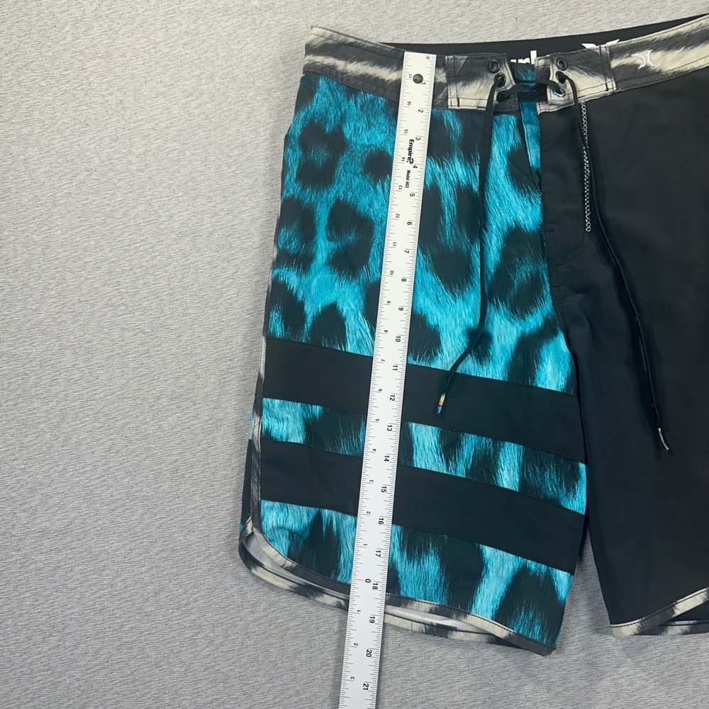 Hurley Phantom Board Shorts Men 31 Black Teal Leopard Print Swim Trunks Surf - Picture 5 of 8